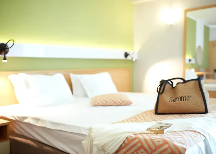 Aktinia Хотел 3*