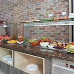 Hotel Aktinia 3*