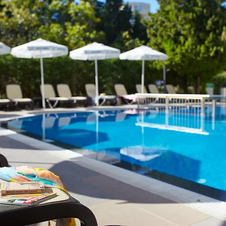 Aktinia Hotel 3*